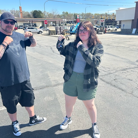 Meet your Posher, Lindsay - Picture 3 of 8